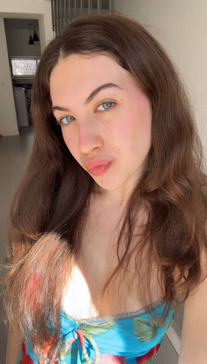 Nude girl Amber in Sonnam