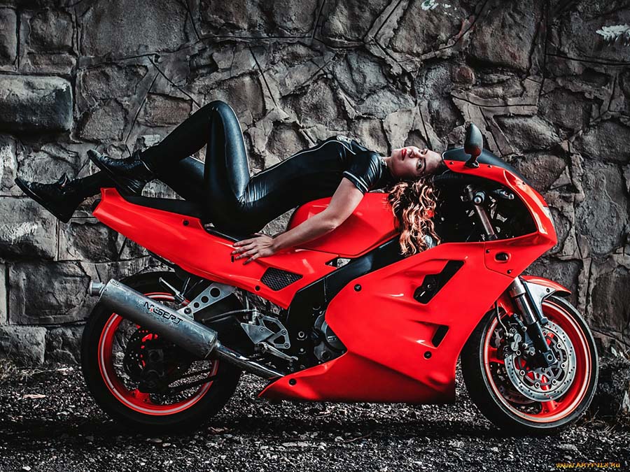 Beautiful girl Beautiful girls and motorcycles in Sonnam