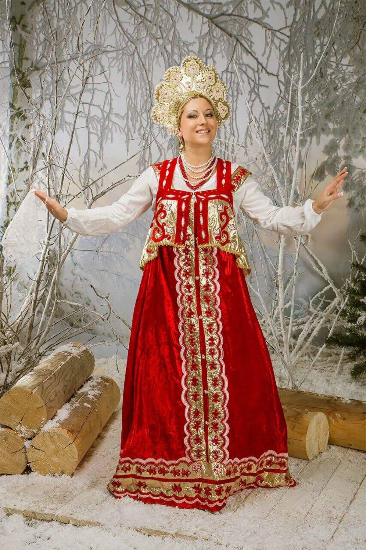 Girls in Slavic costumes in Sonnam