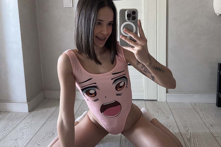 Model Tina in Sonnam