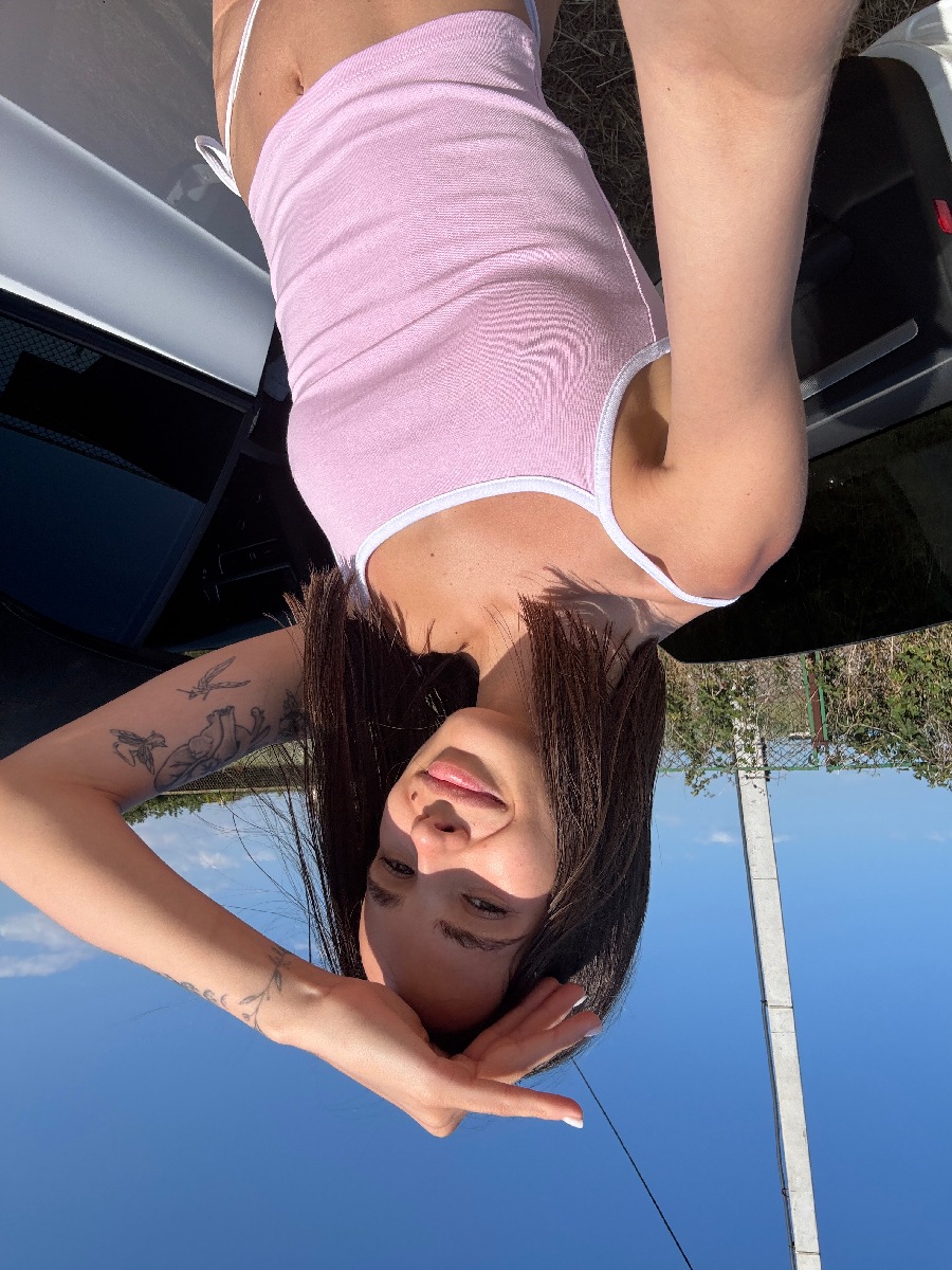 Sexy model Tina in Sonnam